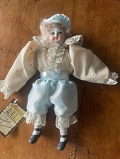 Portuguese cute doll f95543