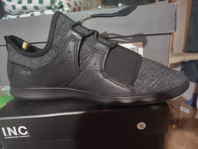 Ecco Sense Elastic Toggle Sneaker Size 4 Black 