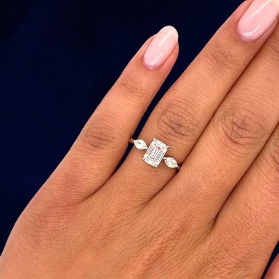 IGI 1,3 ct Smaragdschliff Diamantring funkelnd CVD 950 Platin Lab Grown E F VVS