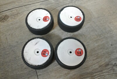 Kompletträder 1:10 TW-Rädersatz Hart 4 Stück Dish Felgen Reifen gebraucht Räder