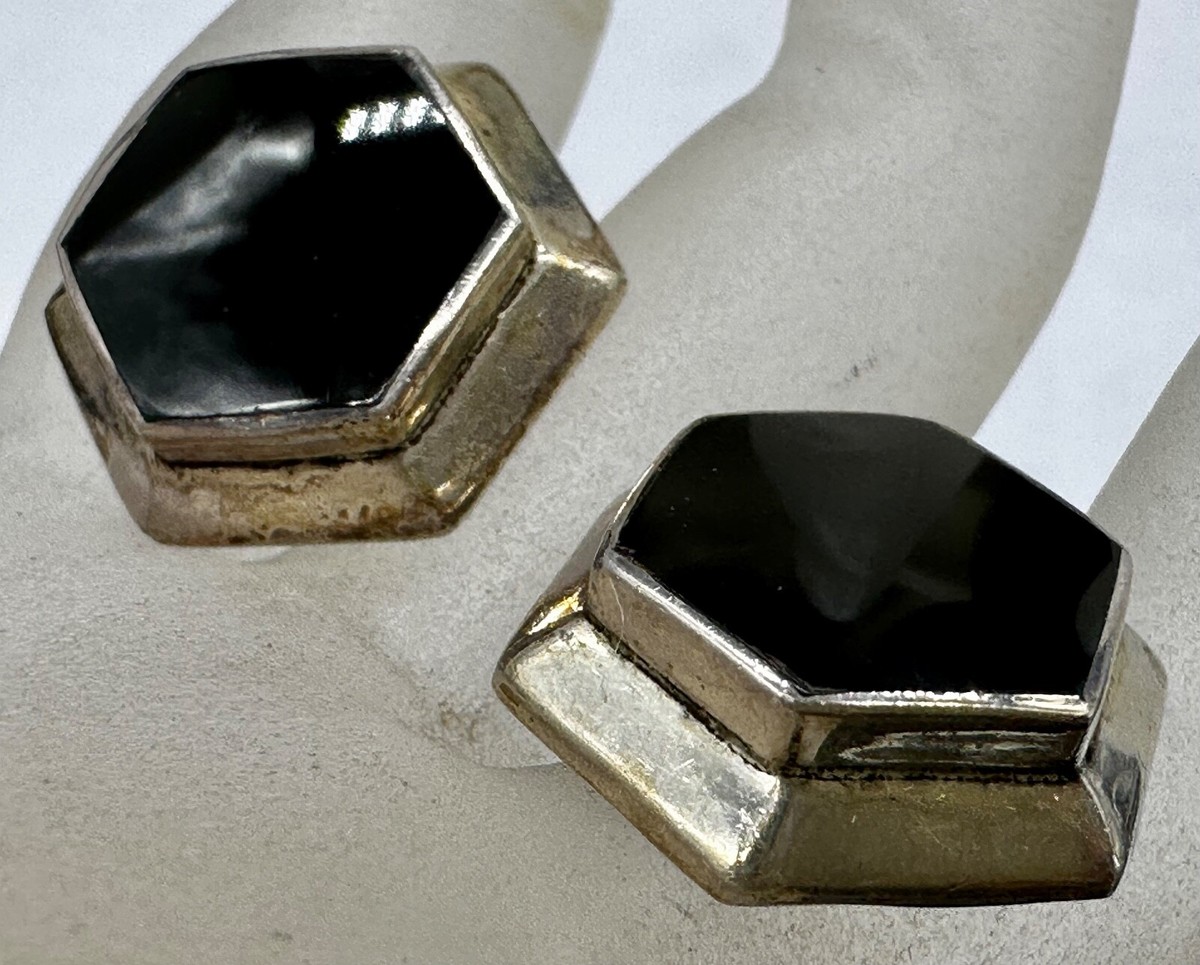 VINTAGE ESTATE STERLING SILVER HEXAGONAL BLACK ONYX POST EARRINGS SIGNED