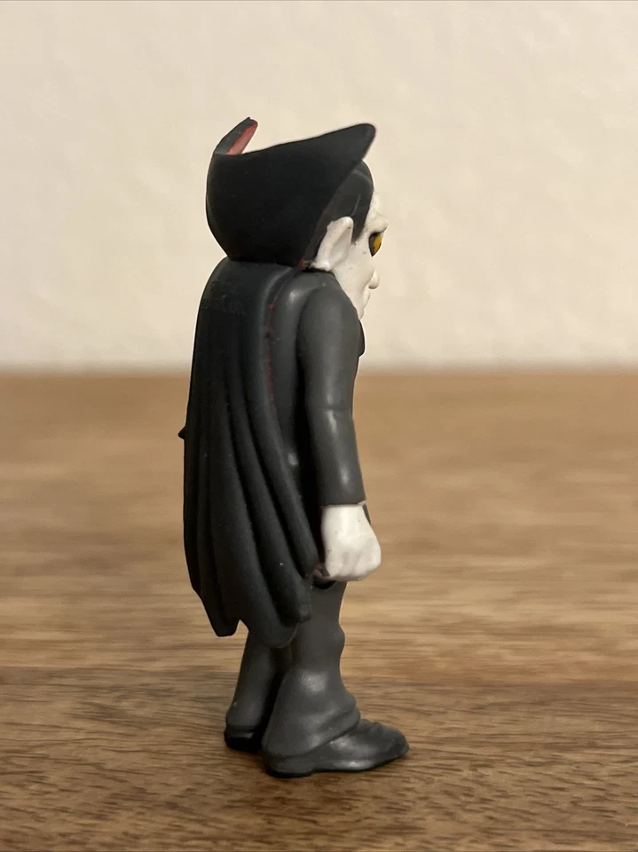 Boneco de ação VAMPIRE SCOOBY DOO 2,5" BRINQUEDO DE PVC - Imagem 4 de 4