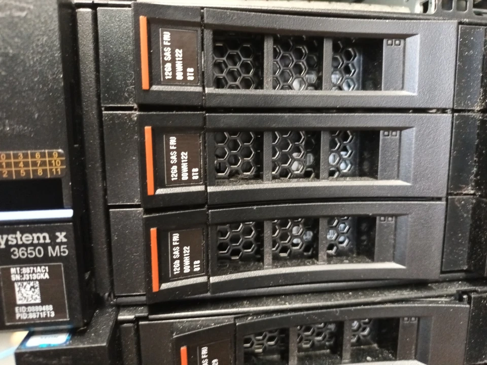 Lenovo X3650 M5 w 2xE5-2630v4/96 gb ram/14x6 Tb sas 12 g/2x480 Sata ssd - Image 4 of 4