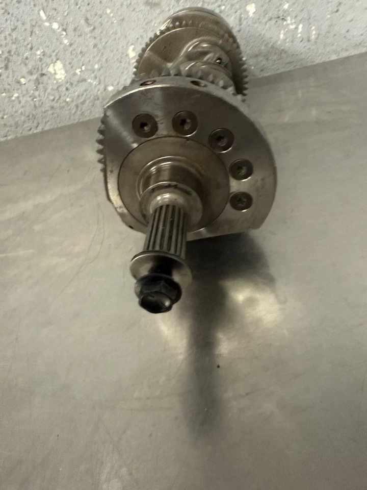 Cigüeñal Suzuki GSXR 1000 2003-2004 OEM #12000-40830 *Dañado, ver foto Foto 3 de 4