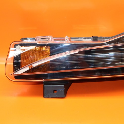 TESLA MODEL S PLAID FOG LIGHT LEFT 2021 2022 2023 3 PIN LED 1563710-00-A OEM - Picture 2 of 12