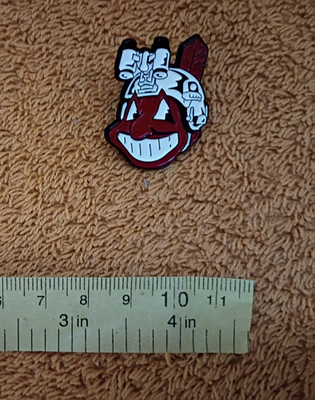 CLEVELAND INDIANS MLB CHIEF WAHOO BASEBALL PIN!  Metal Brooch Enamel Lapel Pins