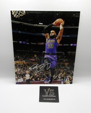 LeBron James Signed 8x10 Photo With COA (A54451) (Lakers)