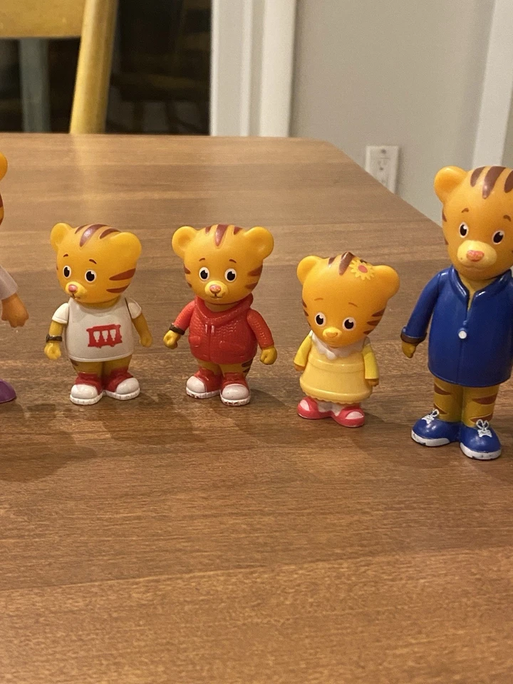 Figuras del barrio de Daniel Tiger - Lote de ocho (8) Foto 3 de 4