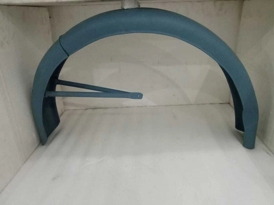 Guardabarros trasero crudo apto para motocicletas BMW R26 R27 Foto 2 de 4