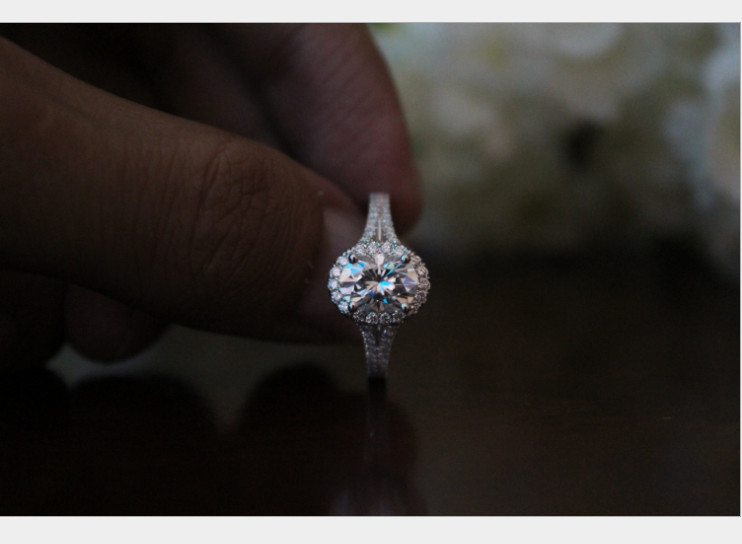 Women Oval Halo 925 Sterling Silver CZ Engagement Ring Wedding Band Gift Box P68