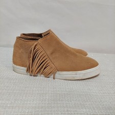 Minnetonka Single Fringe Side Zip Boot Women's 8 Tan Suede Boho Festival