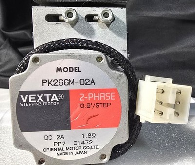 VEXTA PK266M-02A Stepping Motor Oriental Motor 2-Phase 0.9°/Step DC 2A Japan