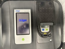 Dr&auml;ger X-dock 5300 Docking Station w/ (4) Dr&auml;ger Pac 5500 H2S Gas Detectors
