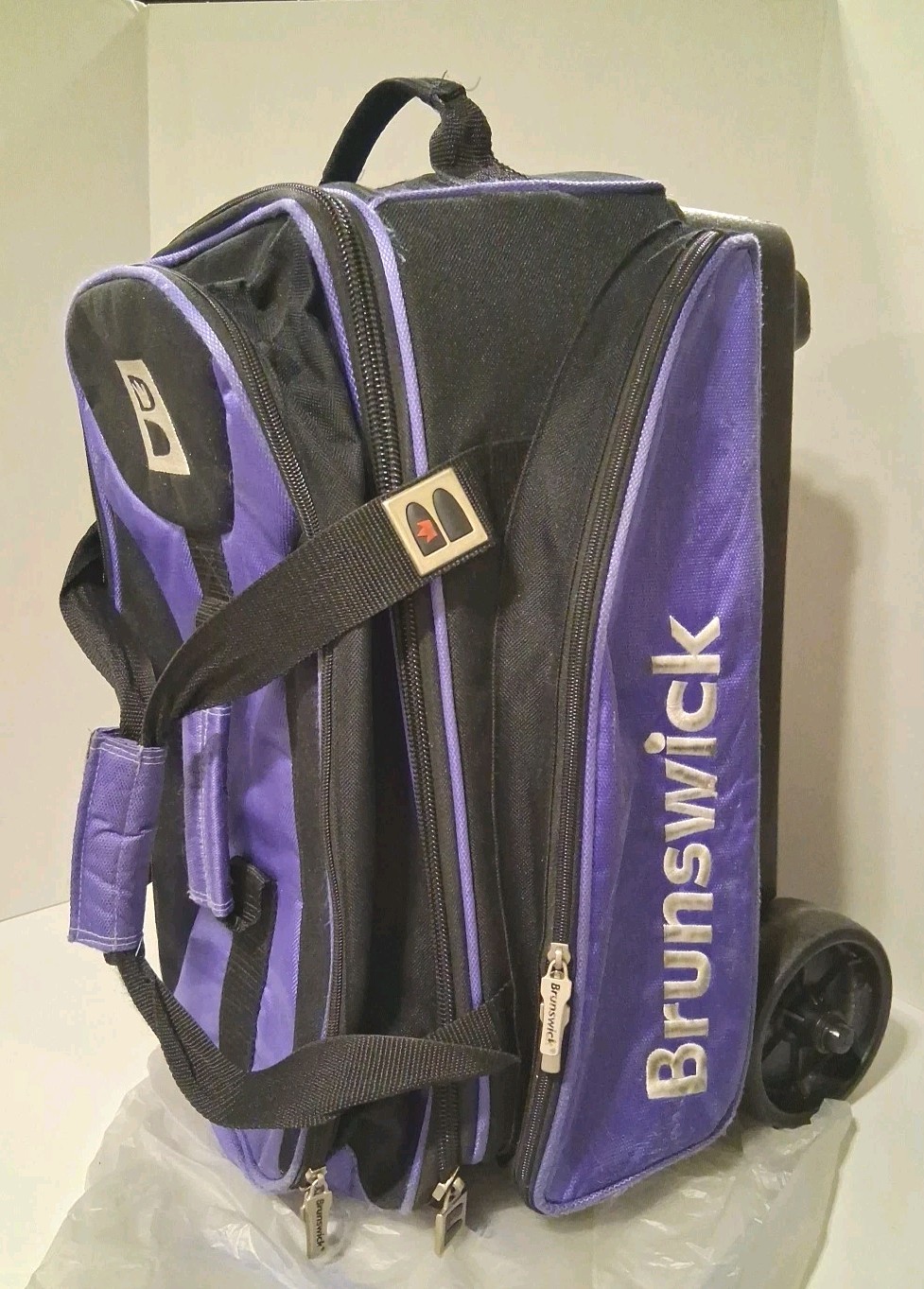 Brunswick Blitz Double Roller 2 Bowling Ball Bag Rolling Whe