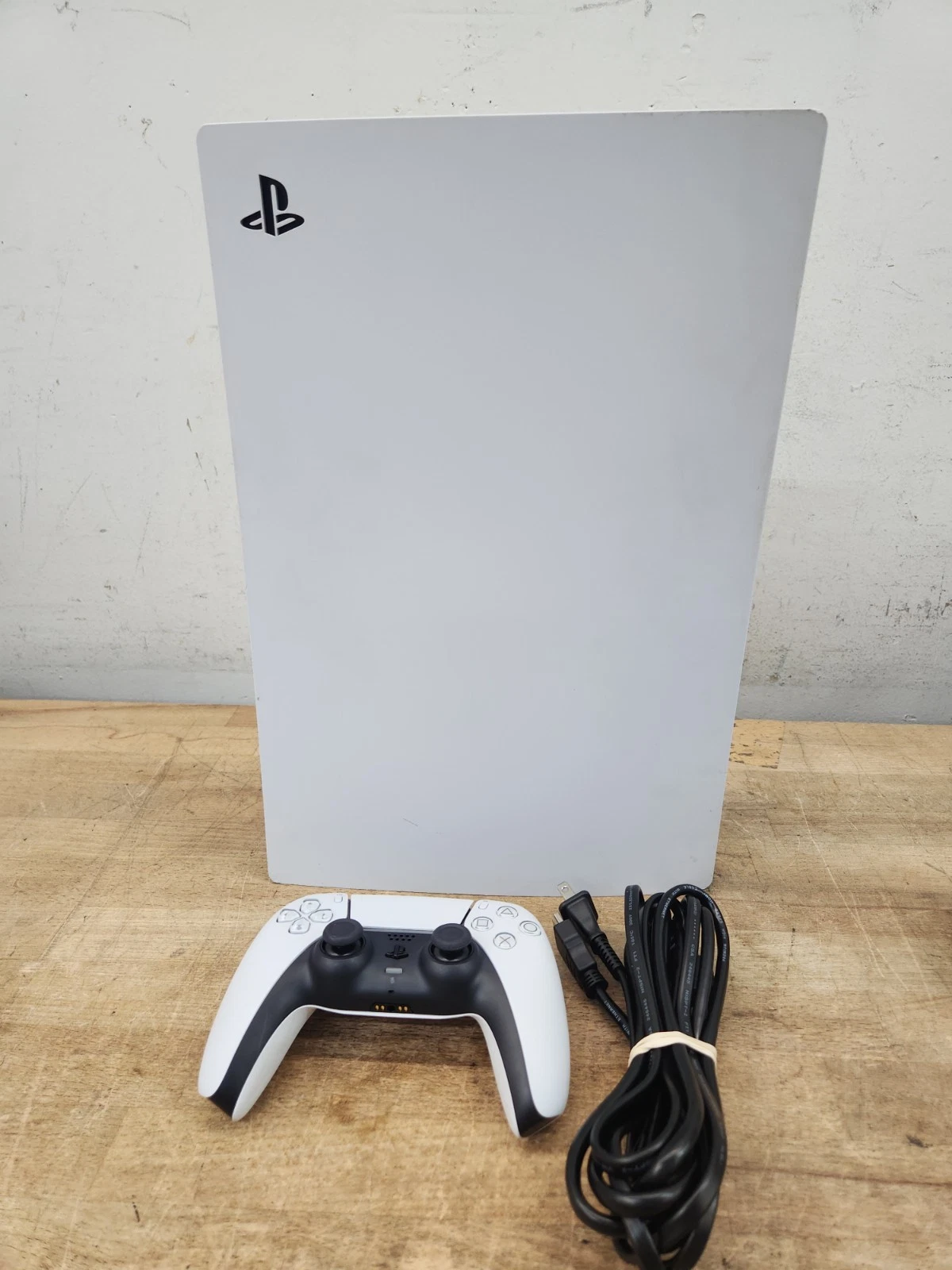 Sony PlayStation 5 PS5 825GB Disc Edition (CFI-1215A) W/ Controller & Cords