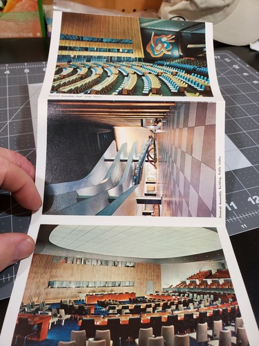 Vintage United Nations Headquarters Postcard booklet; New York - Picture 6 of 9