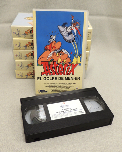 Asterix El Golpe de Menhir 80 Min VHS Tape Collector's Edition in Spanish - Picture 2 of 4