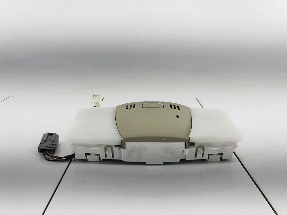 08-15 NISSAN ROGUE DELANTERA SUPERIOR CONSOLA SUPERIOR TECHO DOMO LUZ LÁMPARA OEM Foto 2 de 4