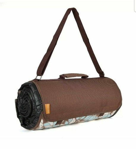 Honcardo (Medium) Water-Resistant Picnic Blanket/Mat/Rug for outdoor use - Picture 7 of 7