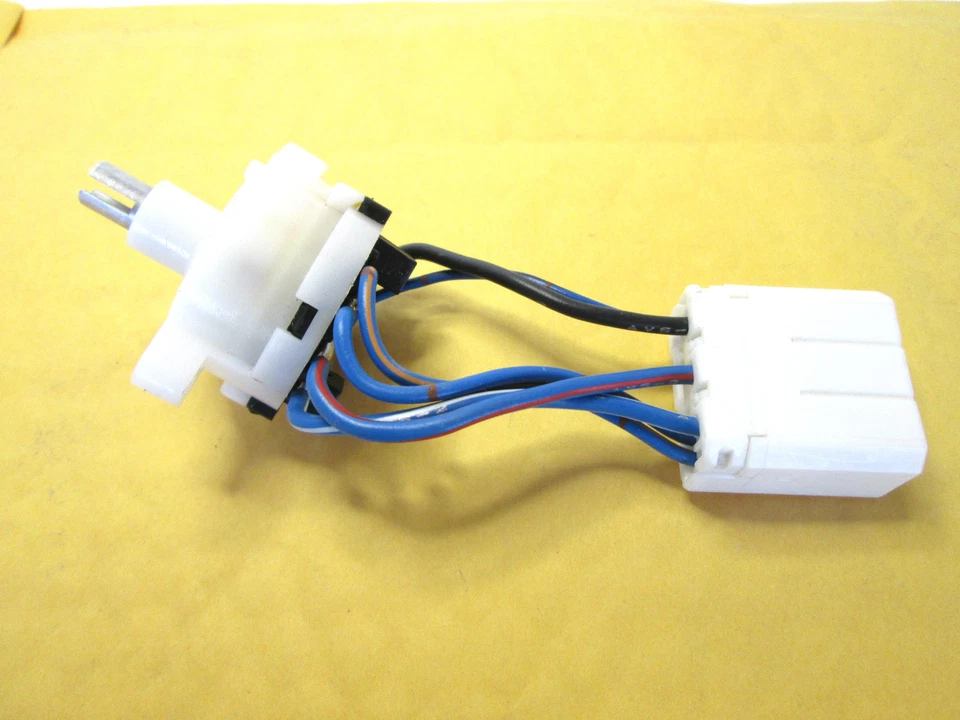 F1CZ-18578A FORD se adapta a 91-96 ESCORT TRACER CALENTADOR VENTILADOR INTERRUPTOR NUEVO ORIGINAL Foto 2 de 4