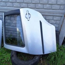 Porte arrière et accessoires Daihatsu YRV