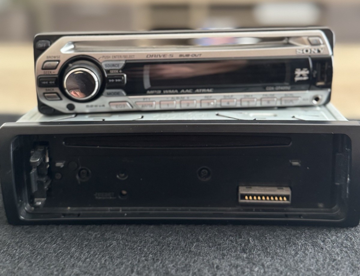 【貴重特値4】Sony car CD player Aftermarket Sony CDX GT 24 W CD MP 3 Player LKQ for sale