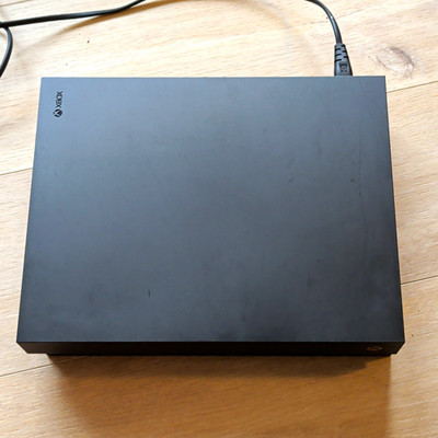 Microsoft Xbox One X Heimkonsole 1TB 4K UHD PAL Blu-ray WLAN HDMI Schwarz