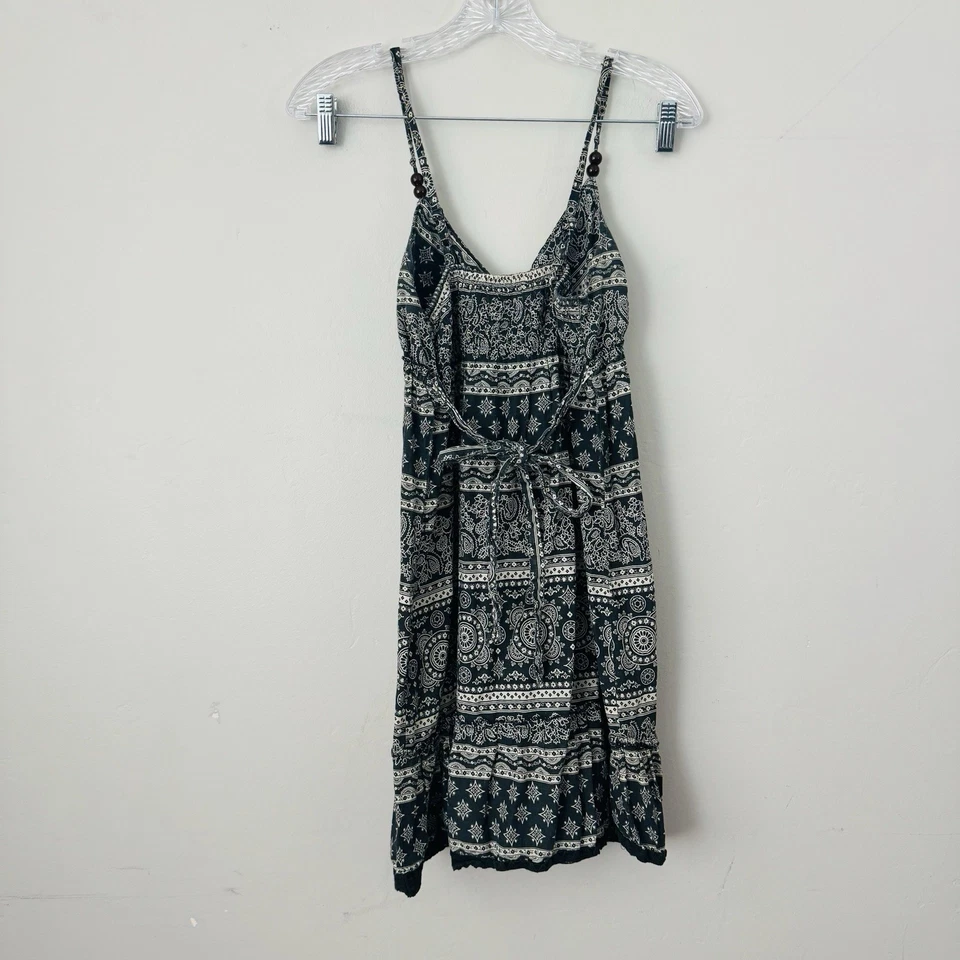 Vestido sin mangas Lei blanco y negro floral boho talla S Foto 4 de 4