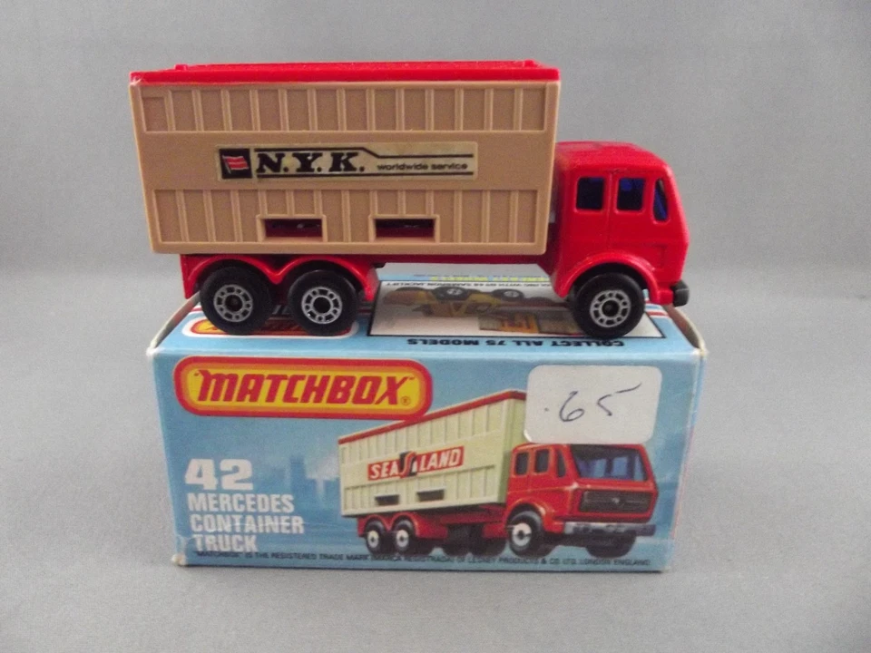 MATCHBOX SUPERFAST 42 MERCEDES CONTAINER TRUCK NYK LABELS MINT IN EXCL BOX 1977 - Image 2 of 4