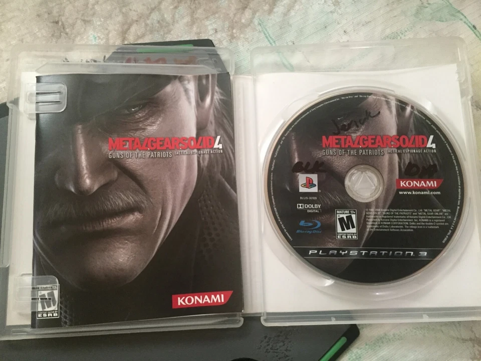 Metal Gear Solid 4: Guns of the Patriots (PS3, 2008) - Image 3 of 3