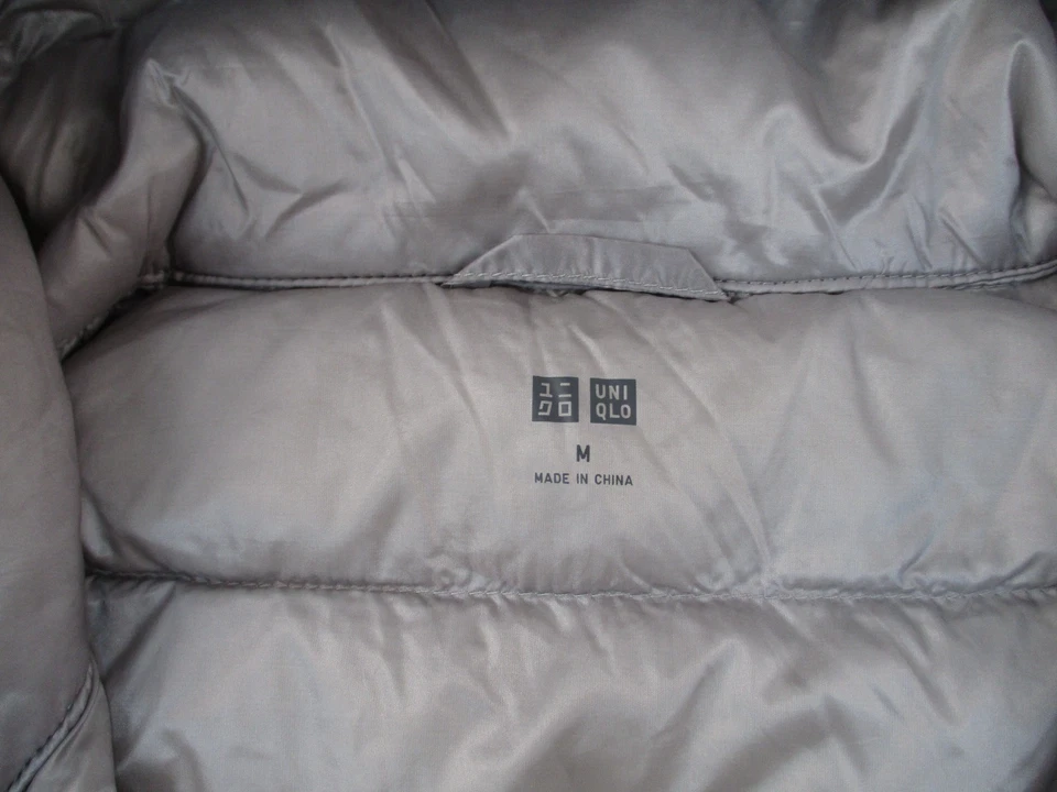 Uniqlo Down Feathers Jacket Boys Medium Hooded Zip Hooded Lightweight Packable - Image 2 of 4