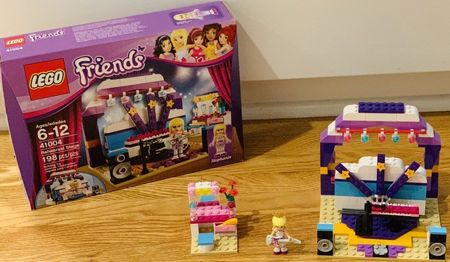 lego friends rehearsal stage