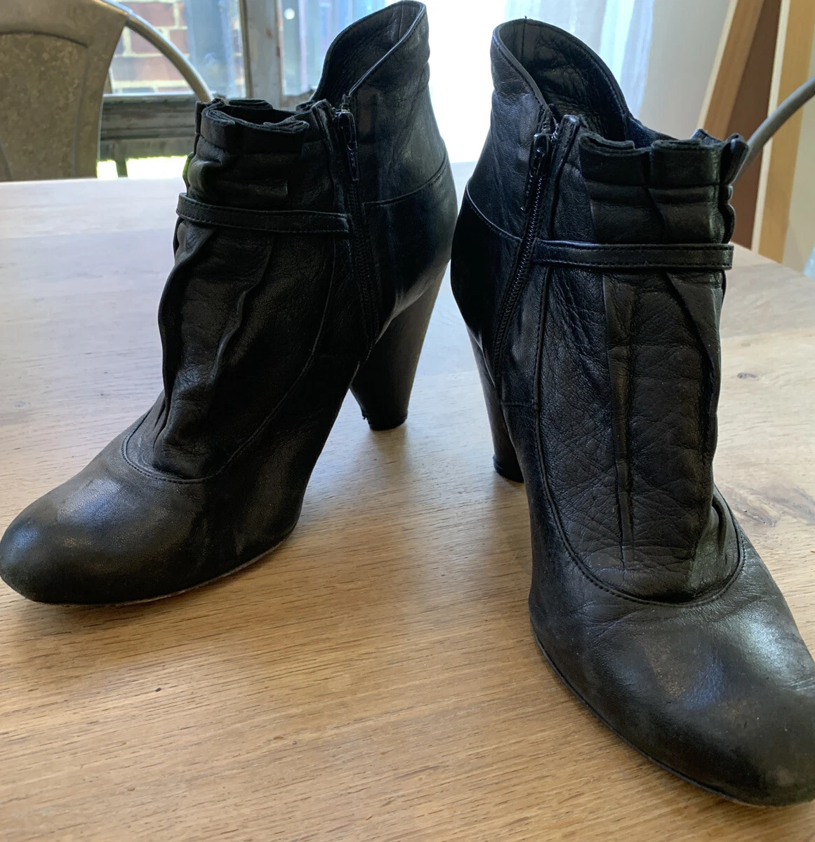 Barney s Co Op Vero Cuoio Womens Leather Ankle Boots Black Size