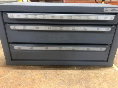 HUOT 3 DRAWER FRACTIONAL DRILL INDEX CABINET 1/16'' TO 1/2'' + DRILLS