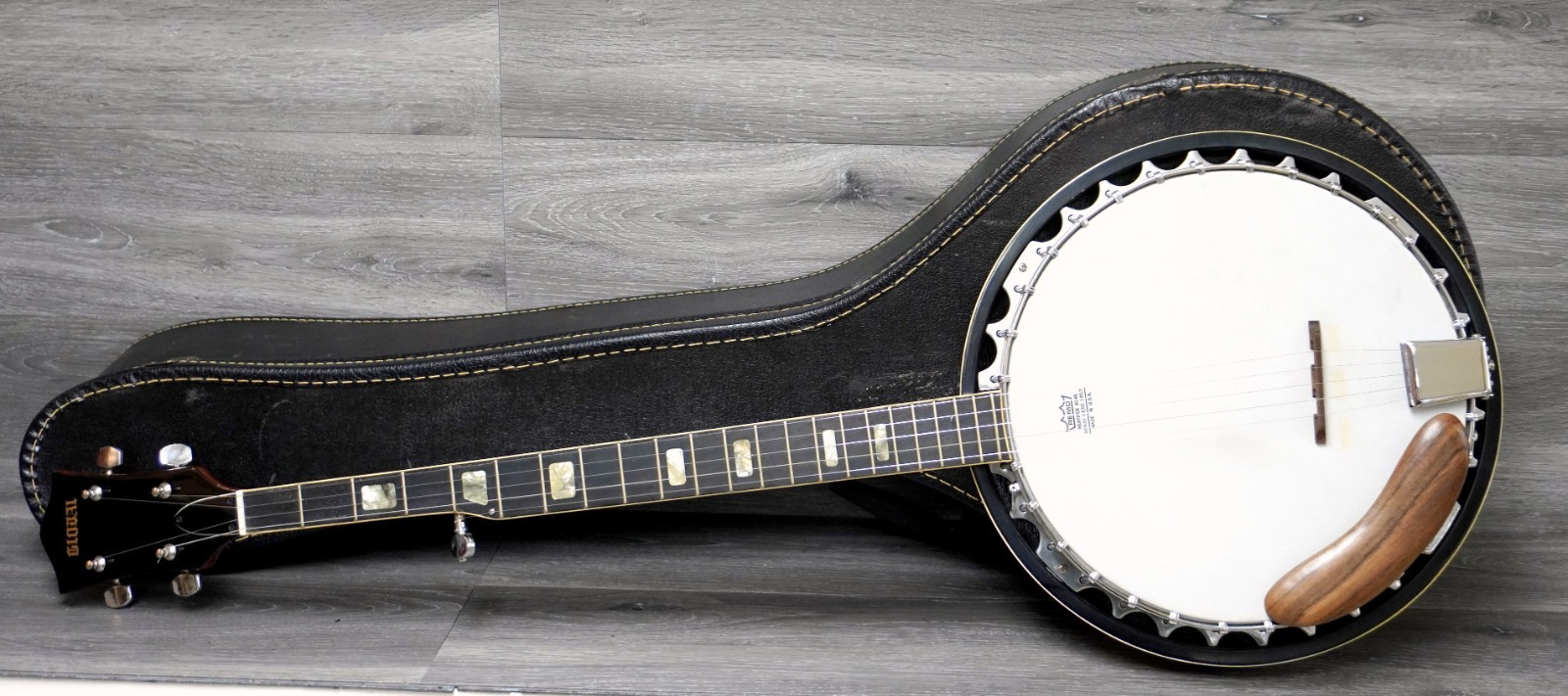 Global 408 5-string Banjo w/ Case