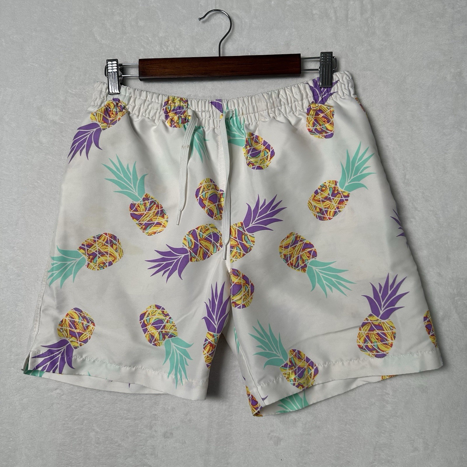 Chubbies Men's White Pineapple Drawstring Swim Tr… - image 1