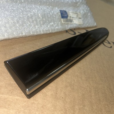 A2096902662 9040 MERCEDES BENZ C209 REAR FENDER RIGHT MOULDING