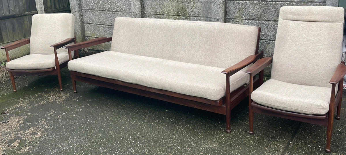 Guy rogers sofa online