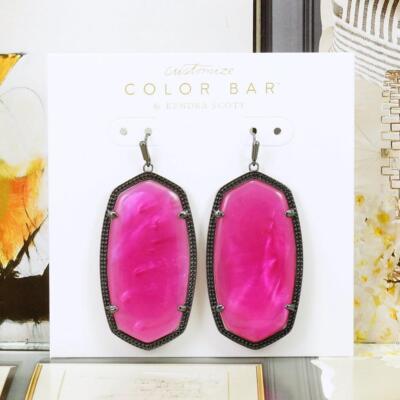 NWOT Kendra Scott Danielle Azalea Illusion Earrings Gunmetal Tone