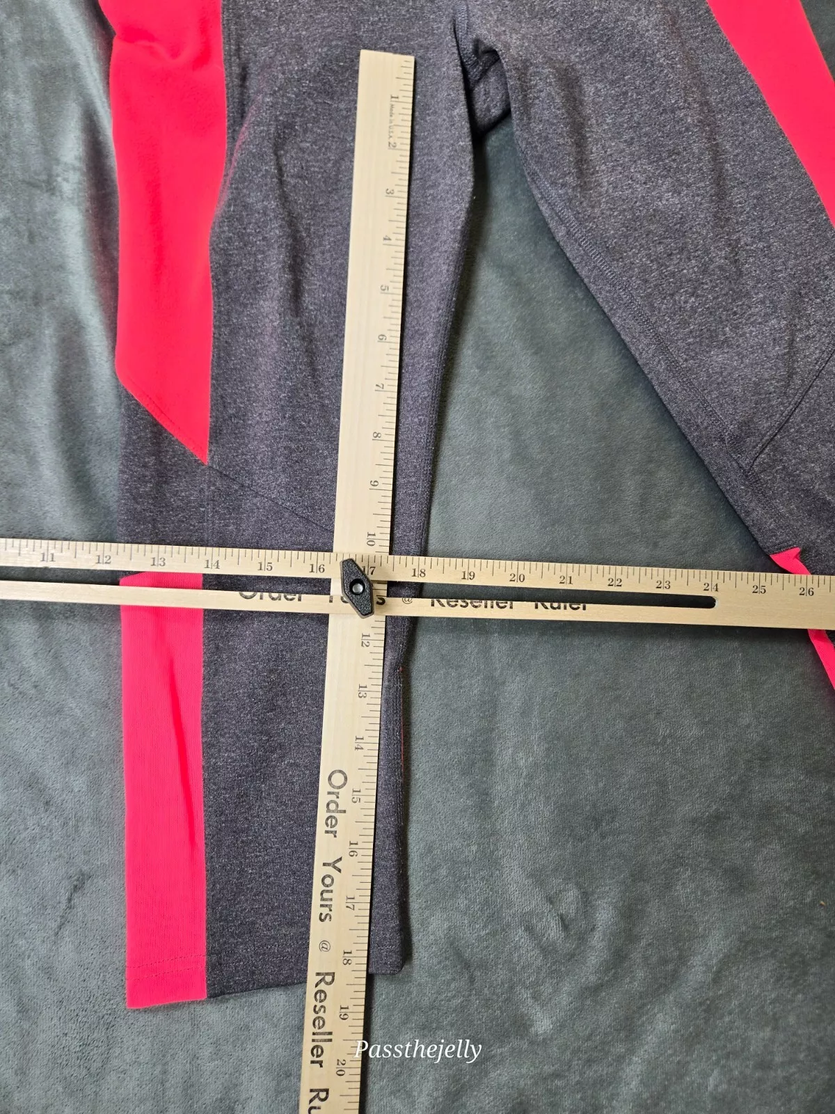 alo-yoga illusion 2 capri workout gym casual colorblock pants