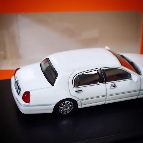 30 Towncar 1/64 Minicar Precision Limited Units Lincoln To Steering - Picture 8 of 13