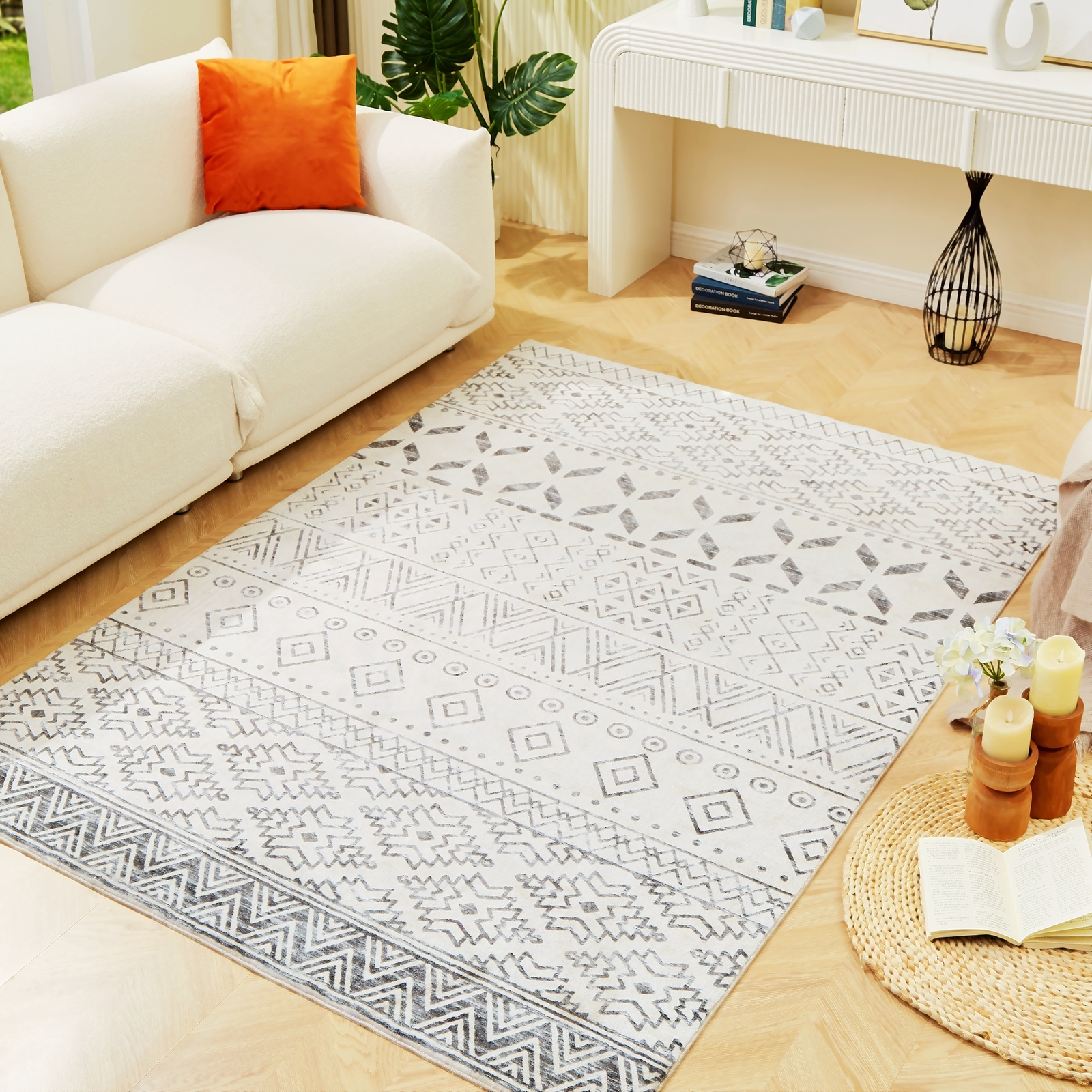 Geometric Soft Cashmere-Look Rug for Living Room or Bedroom Machine Washable