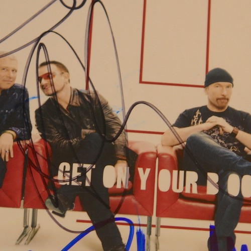 U2 GET ON YOUR BOOTS FULLY SIGNED UK 7" BONO LARRY ADAM EDGE ~ UACC REG DEALER - Picture 6 of 11