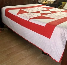 VTG Reversible Embroidered Patchwork Quilt 80 x100 Floral White Red Blanket