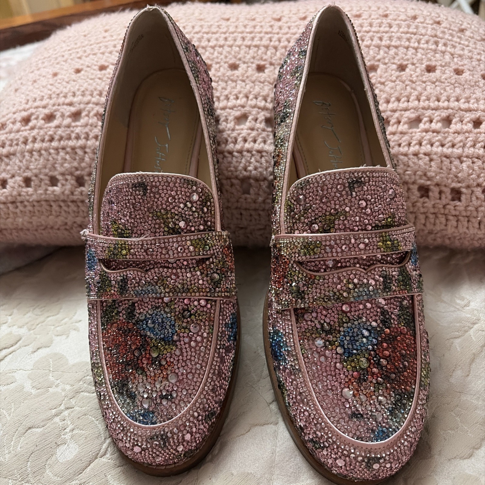 Betsey Johnson Rhinestone Floral Penny Loafers. SB-Aron Pink Size 9