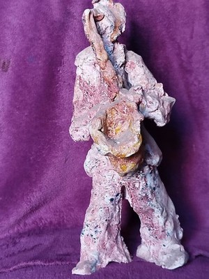 SAXOPHONIST CERAMIC SCULPTURE SIGNED DISCIPLE GIRARDI PRIVATE COLLECTION
