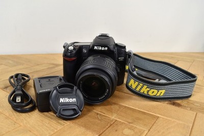 Nikon D80 Digitale Spiegelreflexkamera 10,2 MP mit AF-S DX 18-55mm 3,5-5,6G...