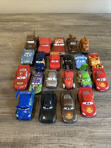Lot of 21 Disney Pixar Cars Die Cast / Plastic cars from the Cars Movies loose