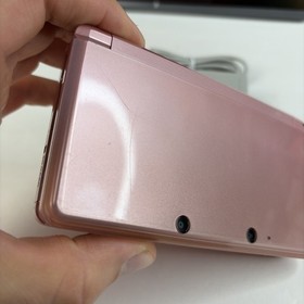 Nintendo 3DS Handheld Video Game Console Pink CTR-001 (USA) W Charger
