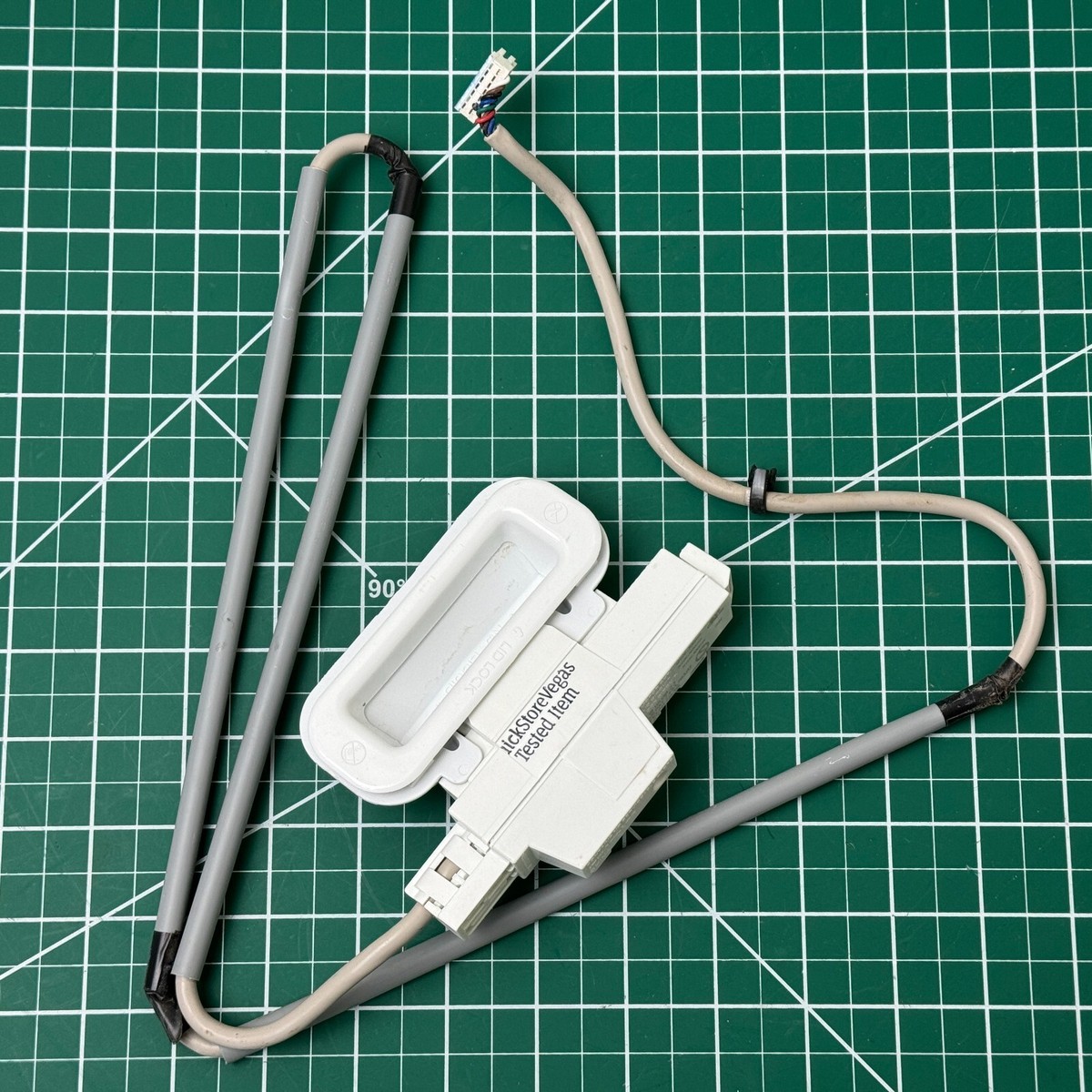ルピ YA44L2TC38, Compression Terminal, 1000 kcmil Cu, 2-Hole, 3/8